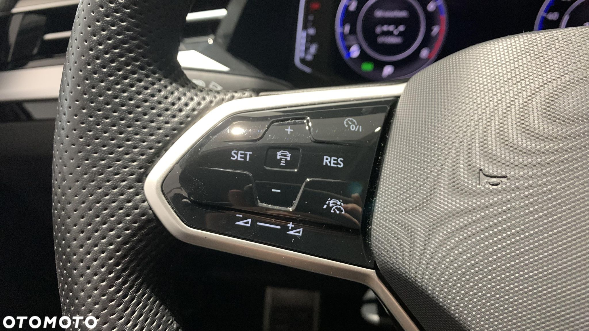 Volkswagen Arteon 2.0 TSI Elegance DSG - 24