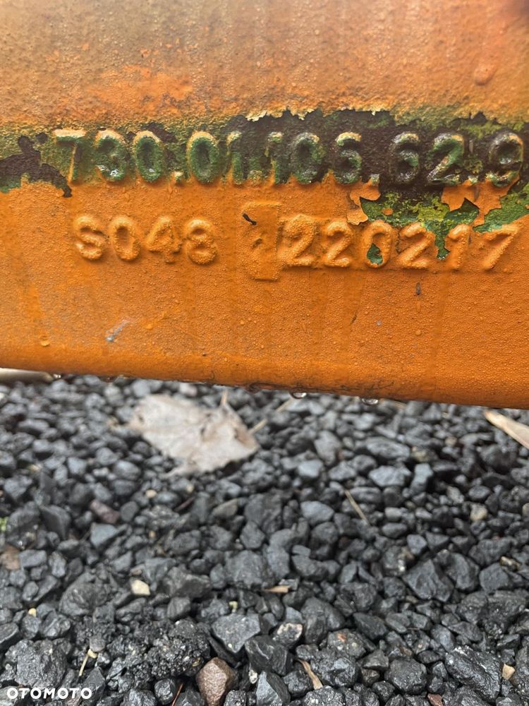 John Deere 6125R 6130R - oś przednia 735/303 AL210814 - 3
