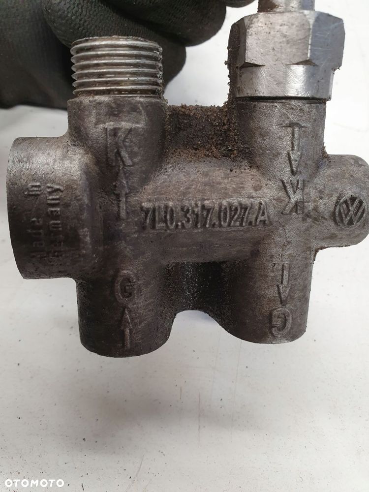 REGULATOR TEMPERATURY OLEJU AUDI Q7 LIF 7L0317027A - 5