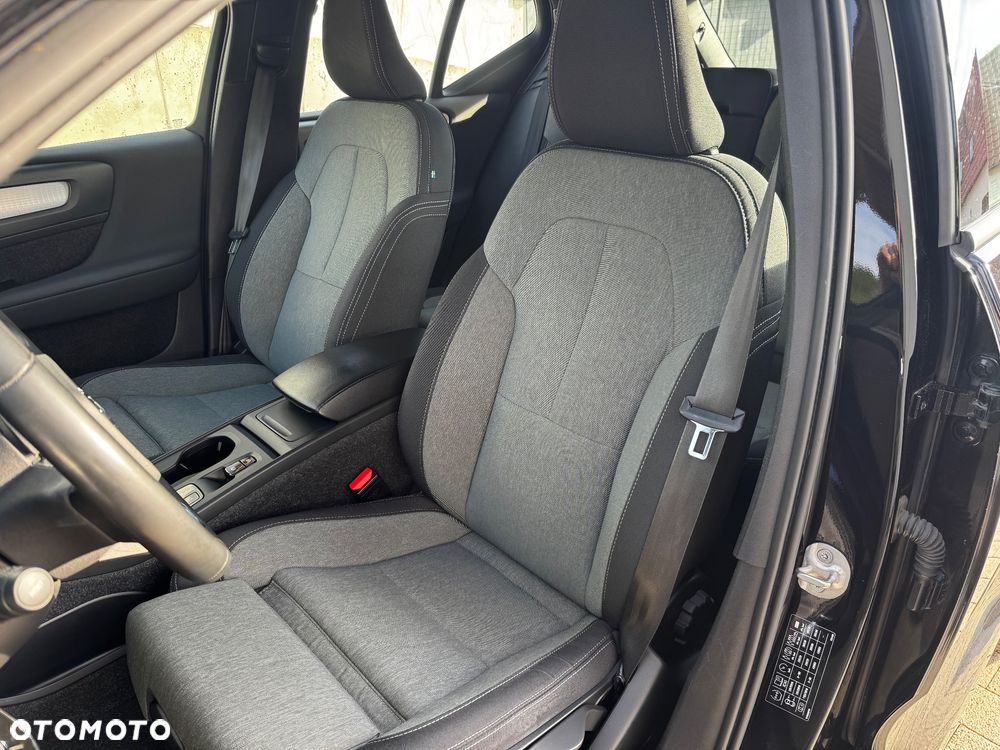 Volvo XC 40 B3 Plus Bright - 20