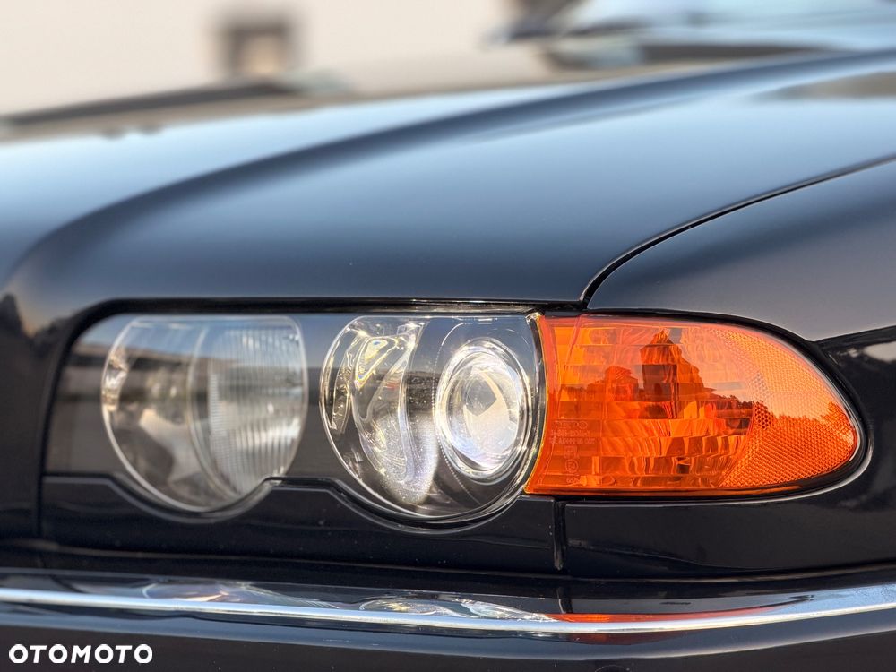 BMW Seria 7 728i L - 20