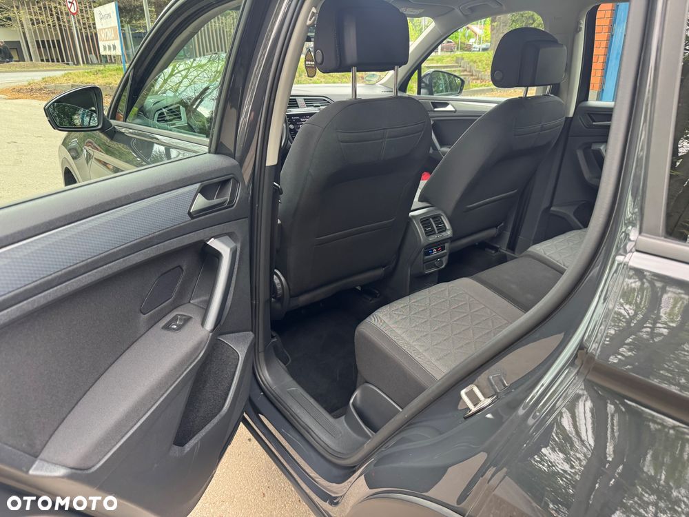 Volkswagen Tiguan - 14