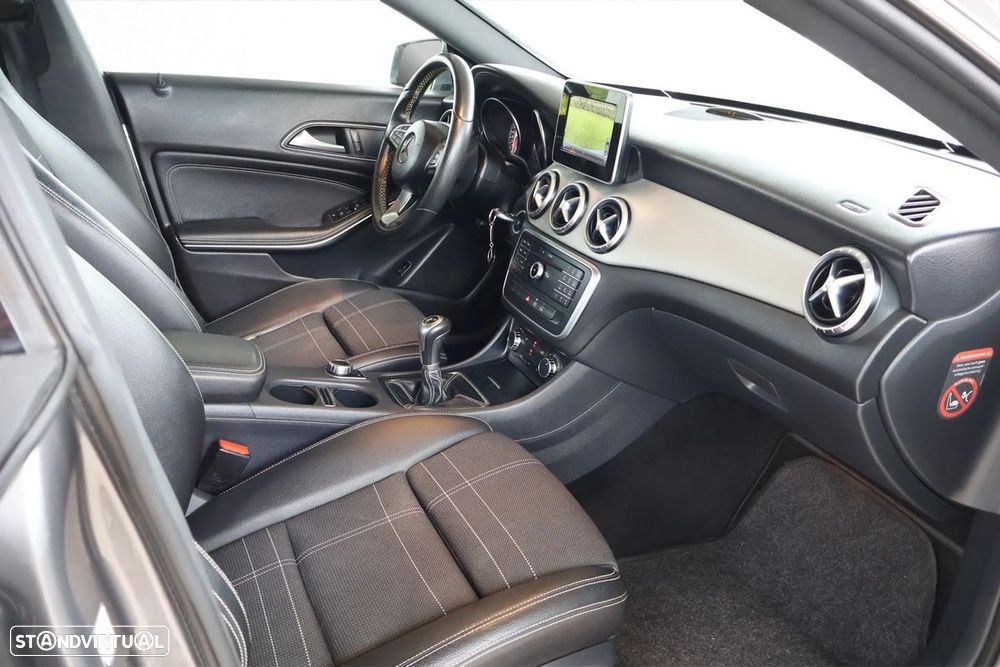 Mercedes-Benz CLA 180 - 17