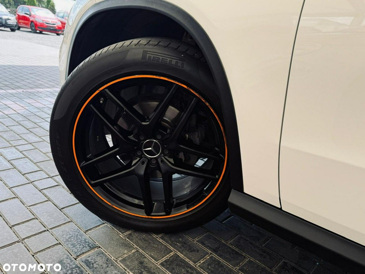 Mercedes-Benz GLE - 19