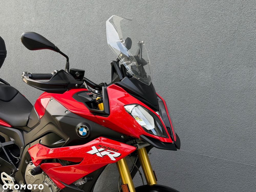 BMW XR - 12