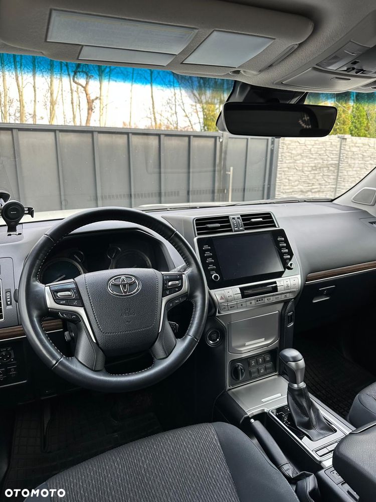 Toyota Land Cruiser LC 2.8 D-4D Prestige - 10
