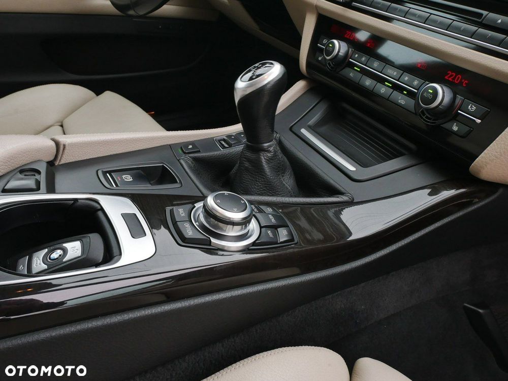 BMW Seria 5 520d Luxury Line - 26