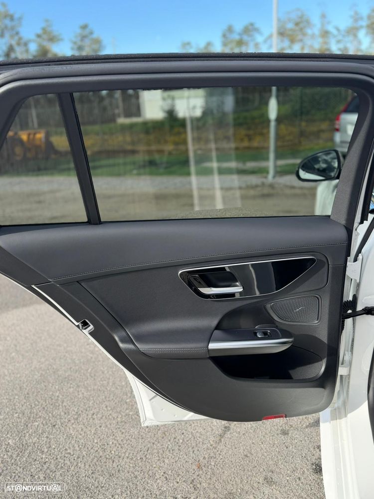 Mercedes-Benz C 300 e T 9G-TRONIC AMG Line - 13