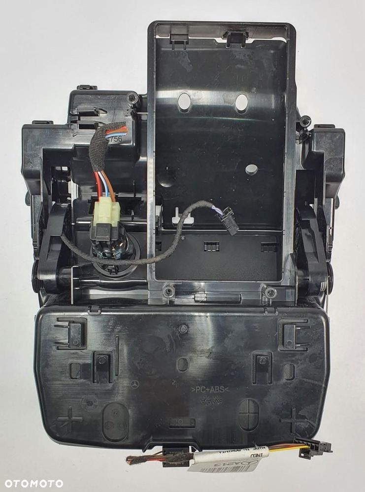 SCHOWEK TUNELU PÓŁKA NA NAPOJE KUBKI DEKOR MERCEDES W213 A2136808807 - 5
