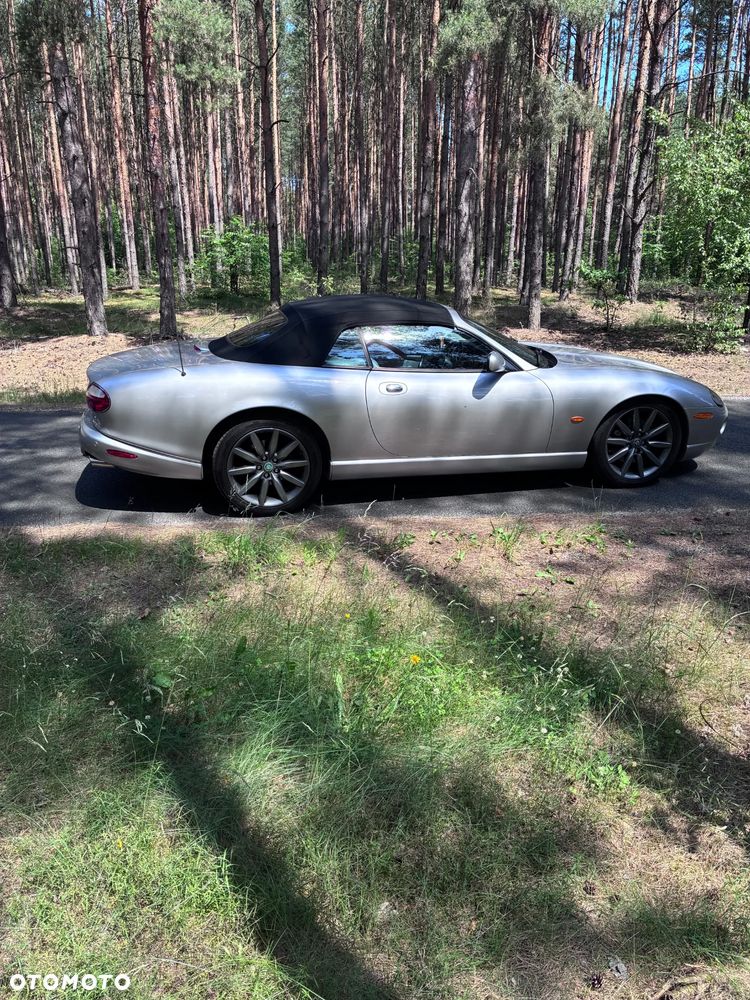 Jaguar XK8 Cabriolet - 7