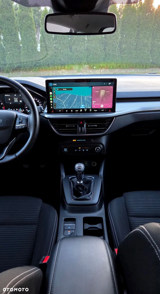 Ford Focus 1.0 EcoBoost Titanium - 21