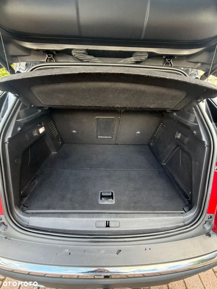 Peugeot 3008 1.6 PureTech HYbrid4 GT Line S&S EAT8 - 29