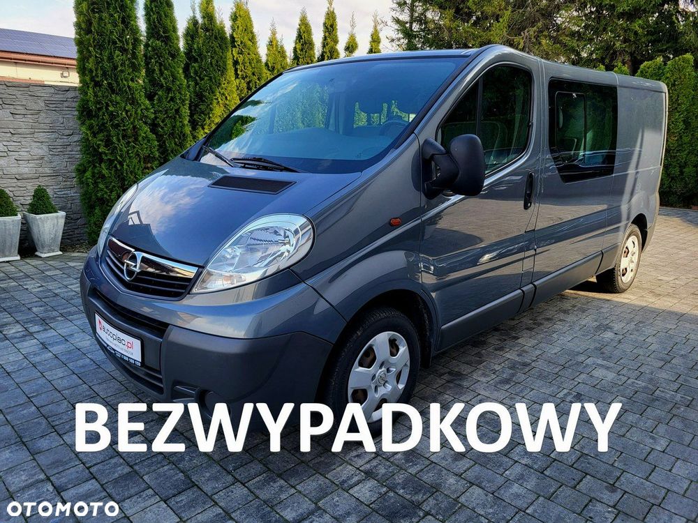 Opel Vivaro - 1