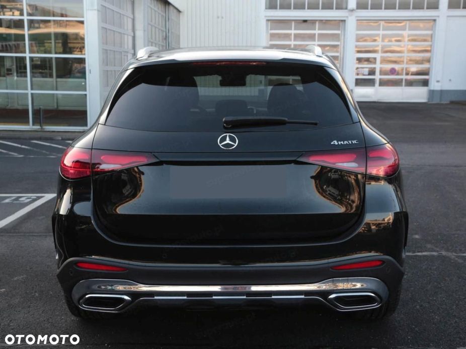 Mercedes-Benz GLC - 4