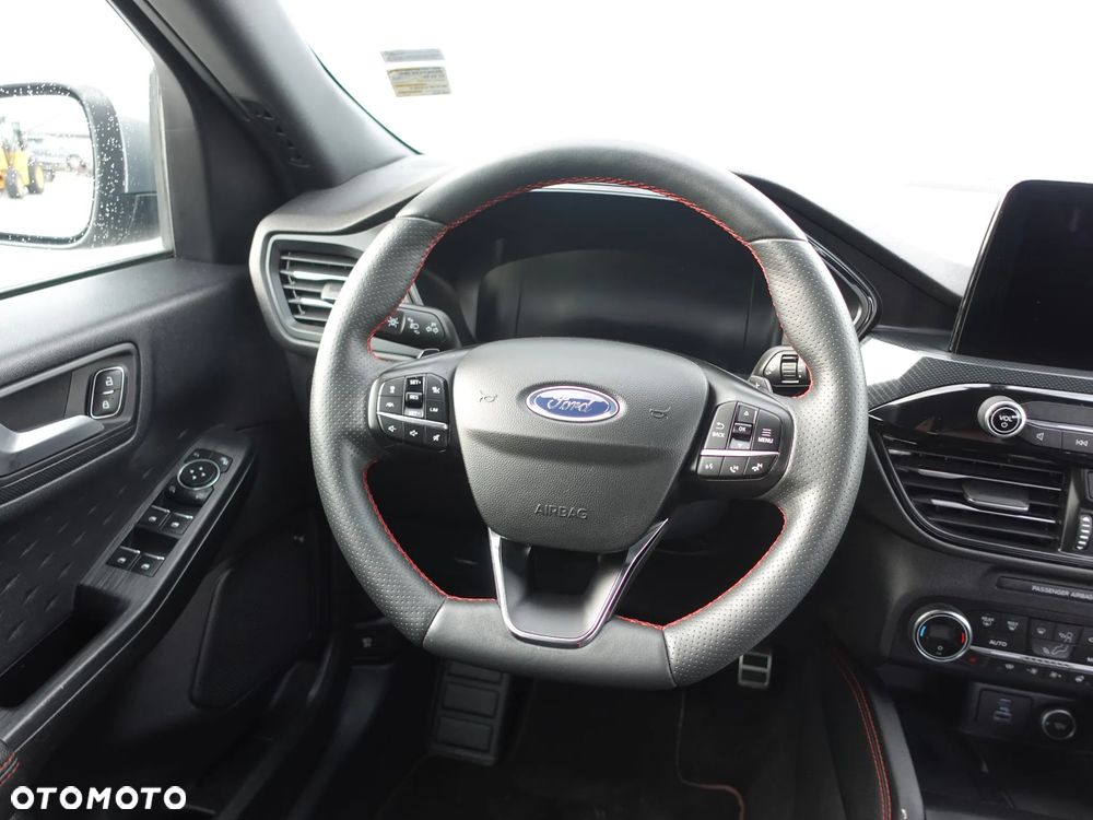 Ford Kuga 2.0 EcoBlue 4x4 ST-LINE X - 2