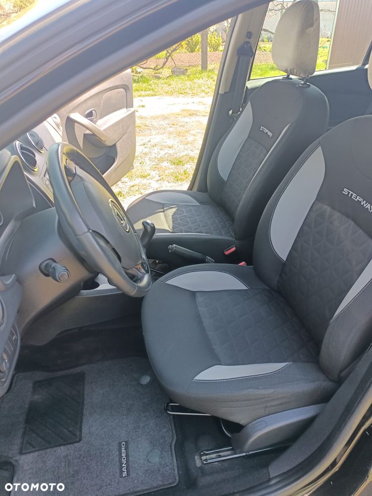 Dacia Sandero 0.9 TCe Laureate - 9