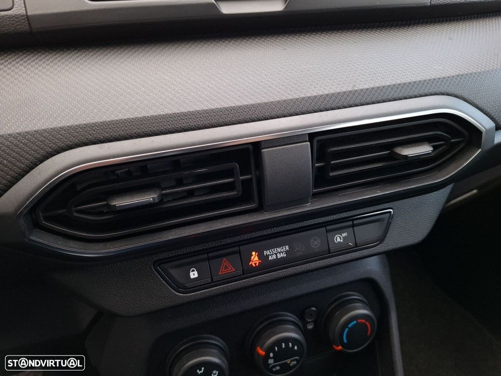 Dacia Sandero 1.0 SCe Essential - 20