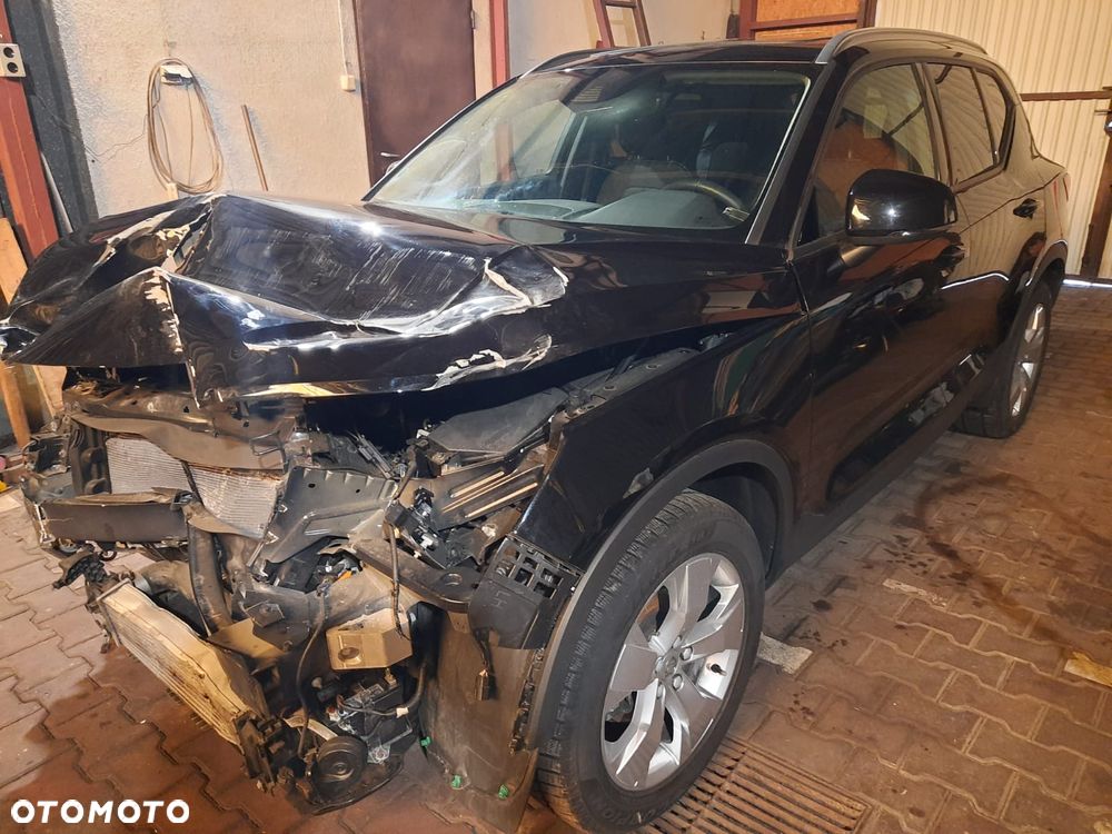 Volvo XC 40 - 2