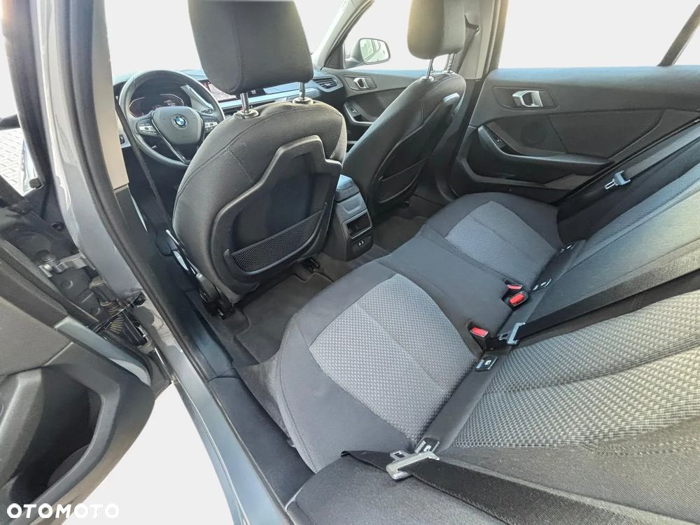 BMW Seria 1 118i Advantage - 11