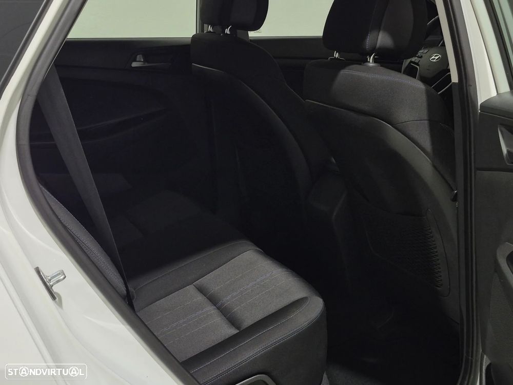Hyundai Tucson 1.6 GDi Executive - 32