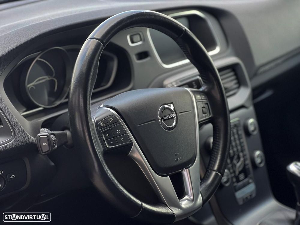 Volvo V40 Cross Country 2.0 D3 - 6