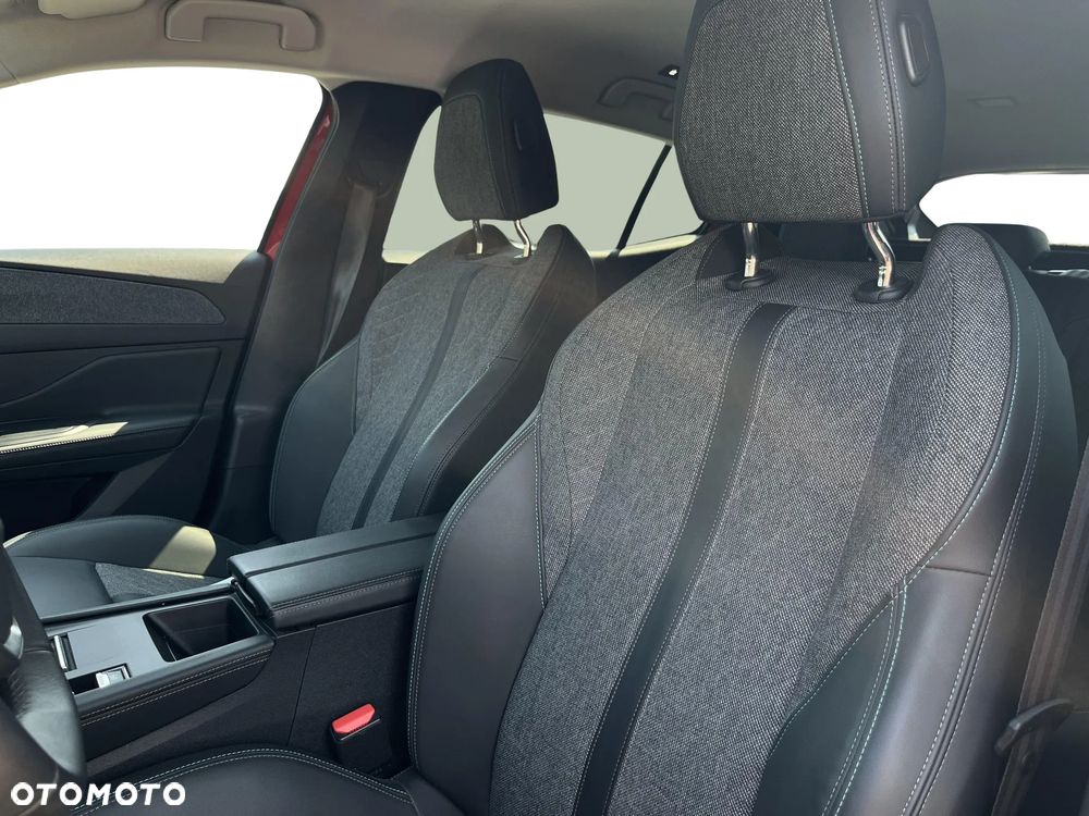 Peugeot 408 1.2 PureTech Allure Pack S&S EAT8 - 11