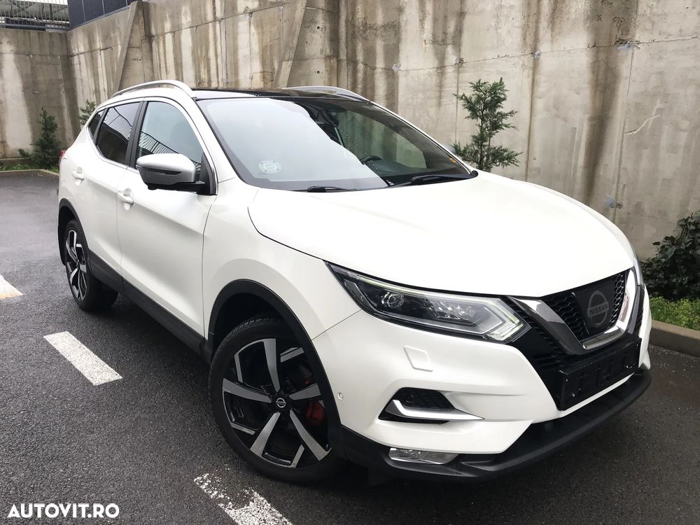Nissan Qashqai 1.6 DCI Xtronic TEKNA+ - 3