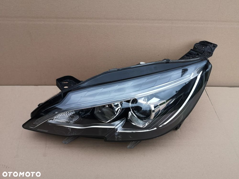 LAMPA PEUGEOT 308 LIFT LEWA LED+SOCZEWKA LIFT od 2016 r - 1