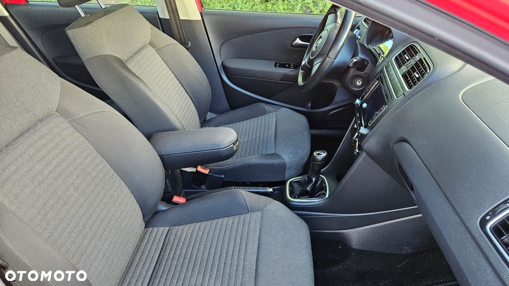 Volkswagen Polo 1.4 16V Comfortline - 25