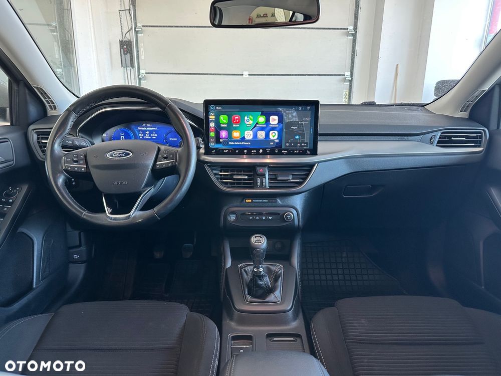 Ford Focus 1.0 EcoBoost Titanium X - 15