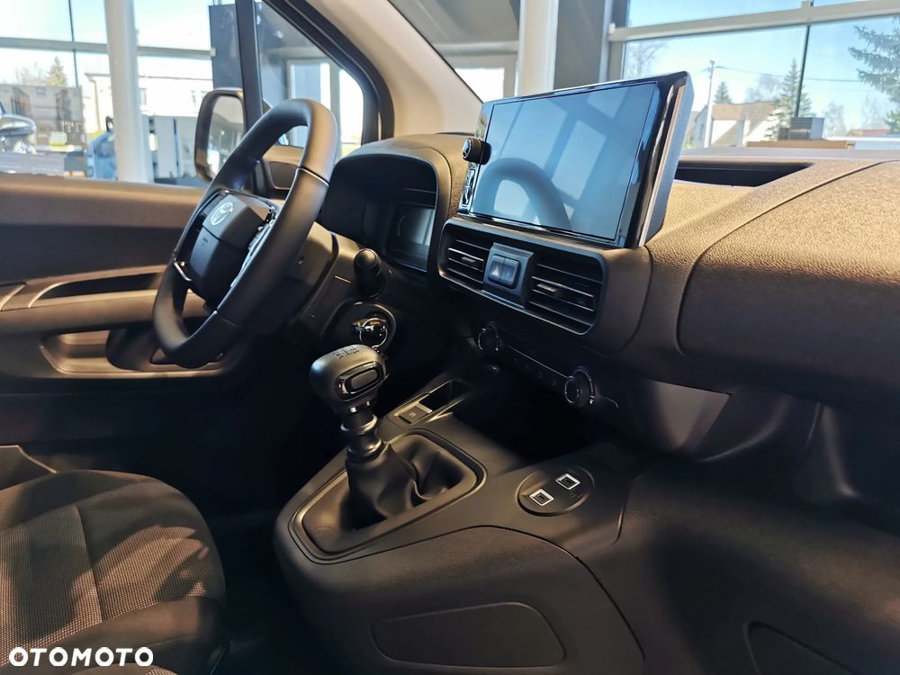 Toyota Proace City - 10
