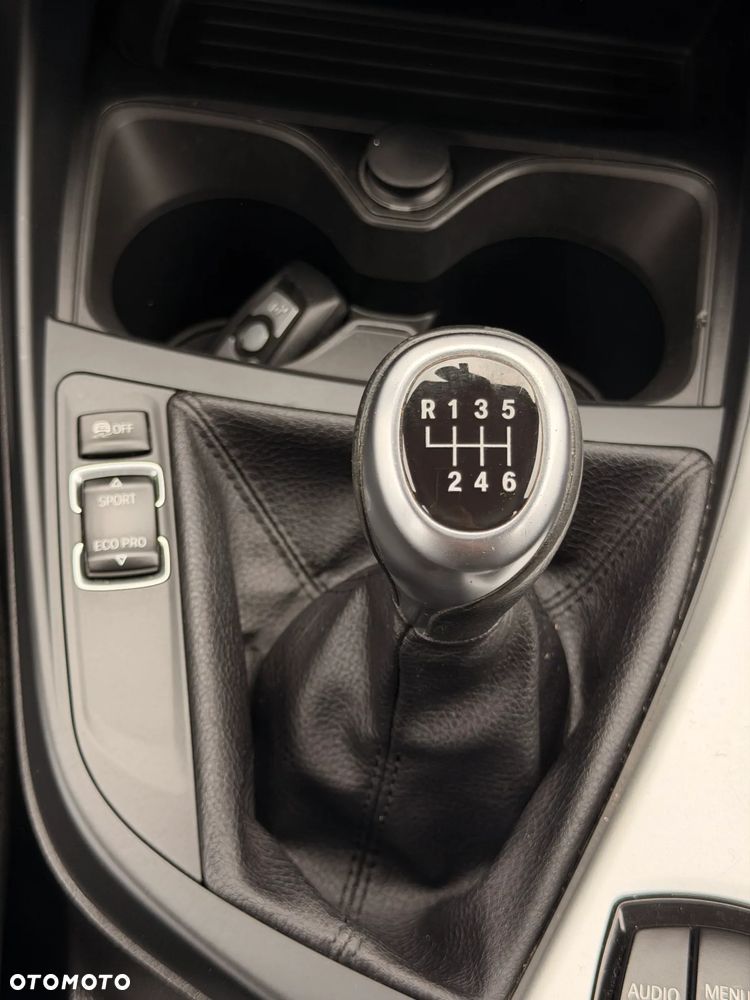 BMW Seria 1 116d DPF Edition Sport - 23