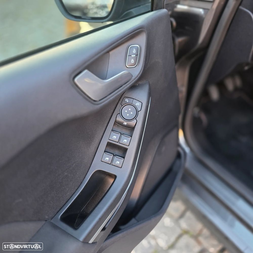 Ford Fiesta 1.0 EcoBoost ST-Line - 18
