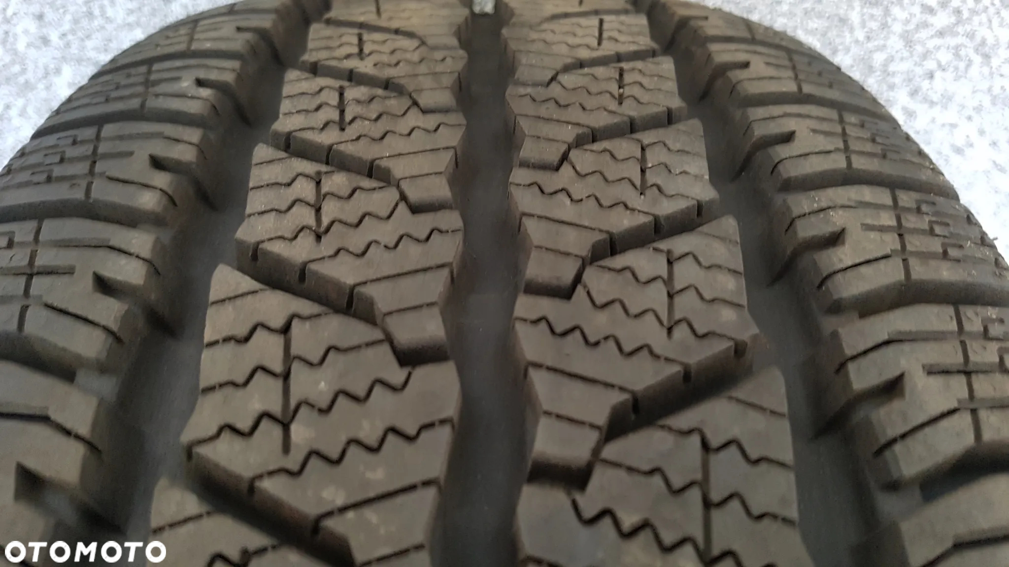 CONTINENTAL VANCO CONTACT WINTER  225/75R16C   225/75/16C - 6