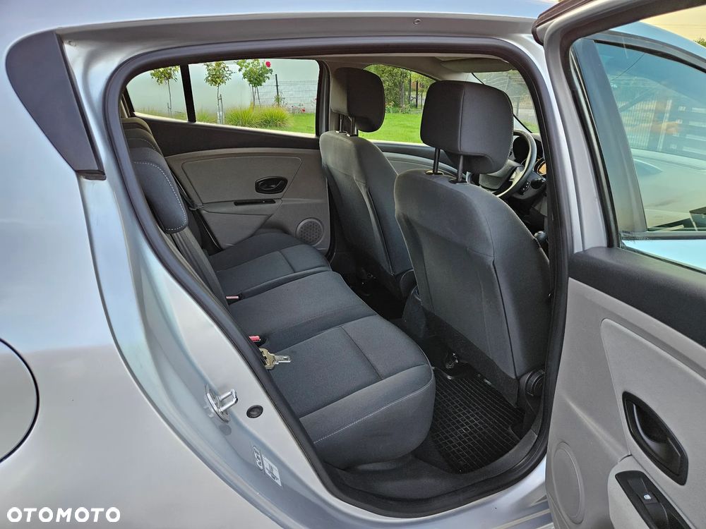 Renault Megane 1.5 dCi Expression - 16