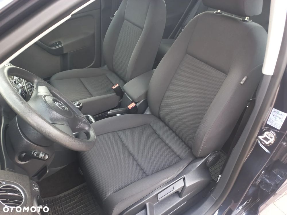 Volkswagen Golf Plus 1.6 TDI DPF Comfortline - 20