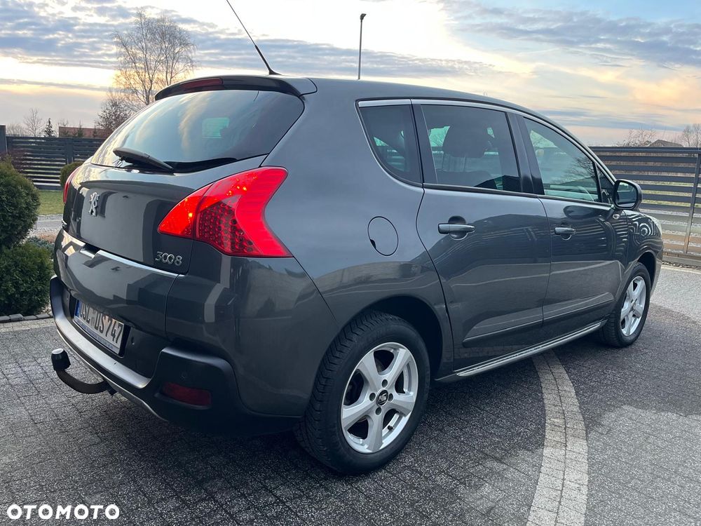 Peugeot 3008 HDi 150 Allure - 11