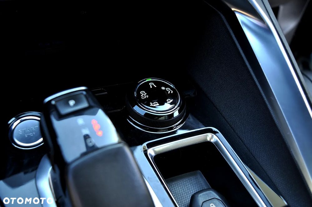 Peugeot 5008 2.0 BlueHDI GT S&S EAT8 - 32