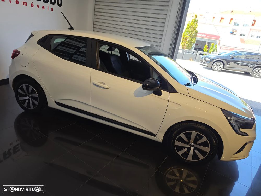 Renault Clio 1.6 E-Tech Edition One - 4
