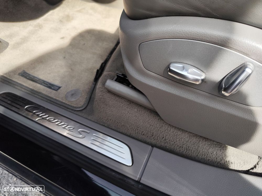 Porsche Cayenne S Hybrid - 39