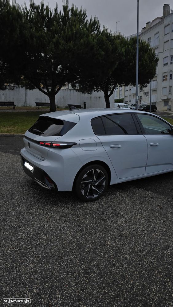 Peugeot 308 1.6 Hybrid Allure e-EAT8 - 4