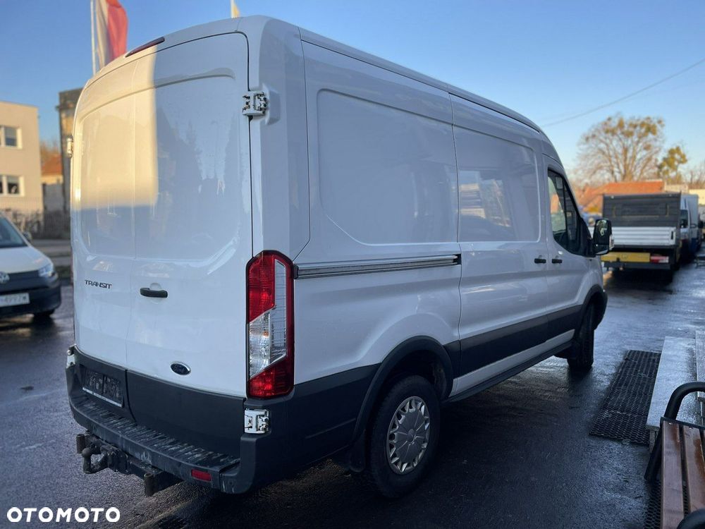 Ford Transit - 15