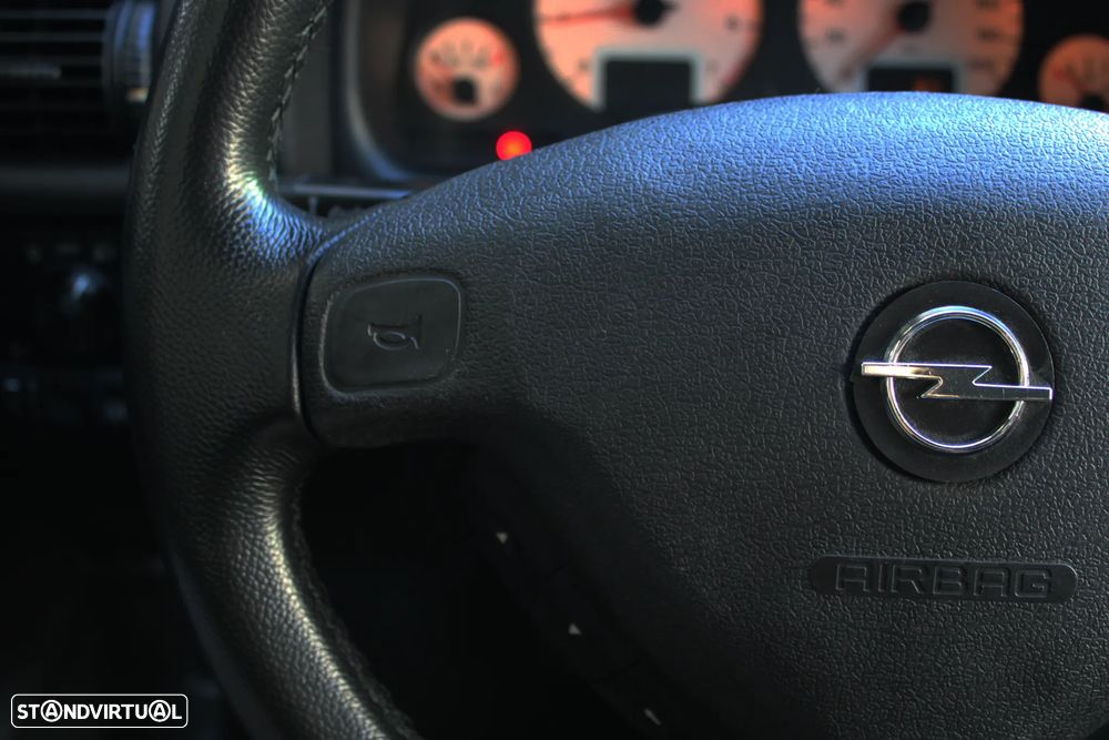 Opel Astra 1.6i Sport - 31