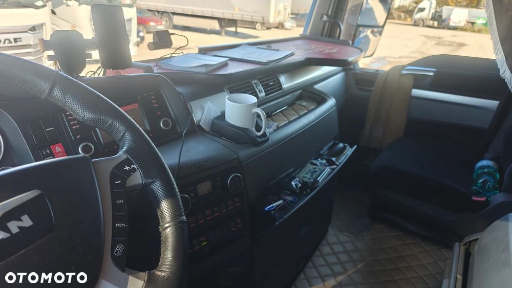 MAN TGX - 12