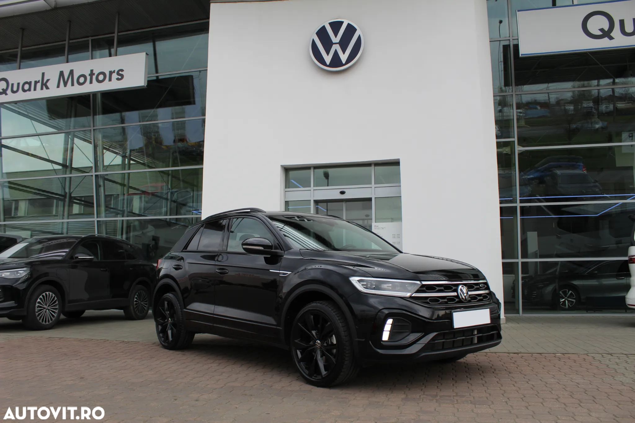 Volkswagen T-ROC 1.5 TSI DSG R-Line - 1