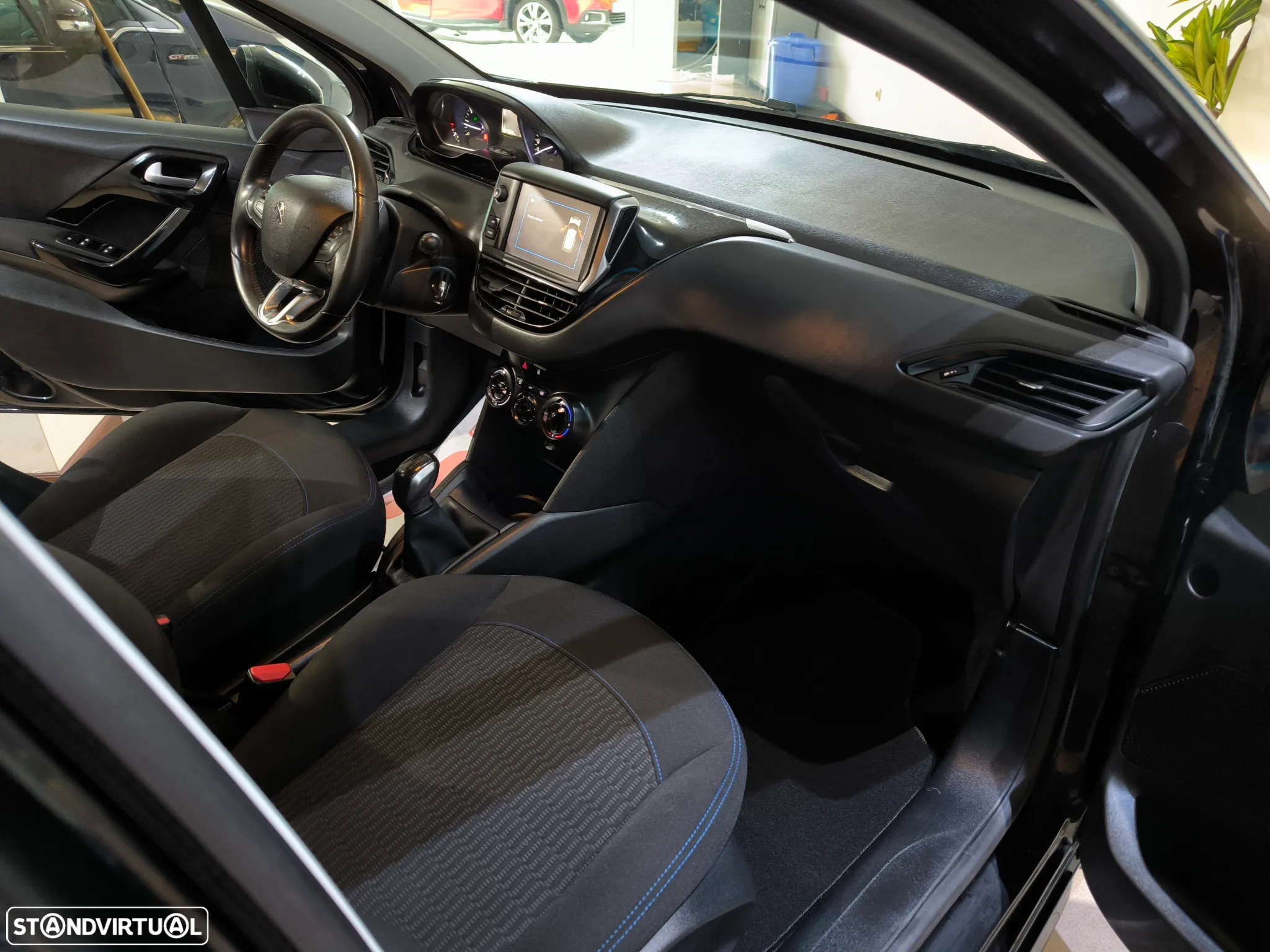 Peugeot 208 PureTech 82 Start & Stop Style - 25