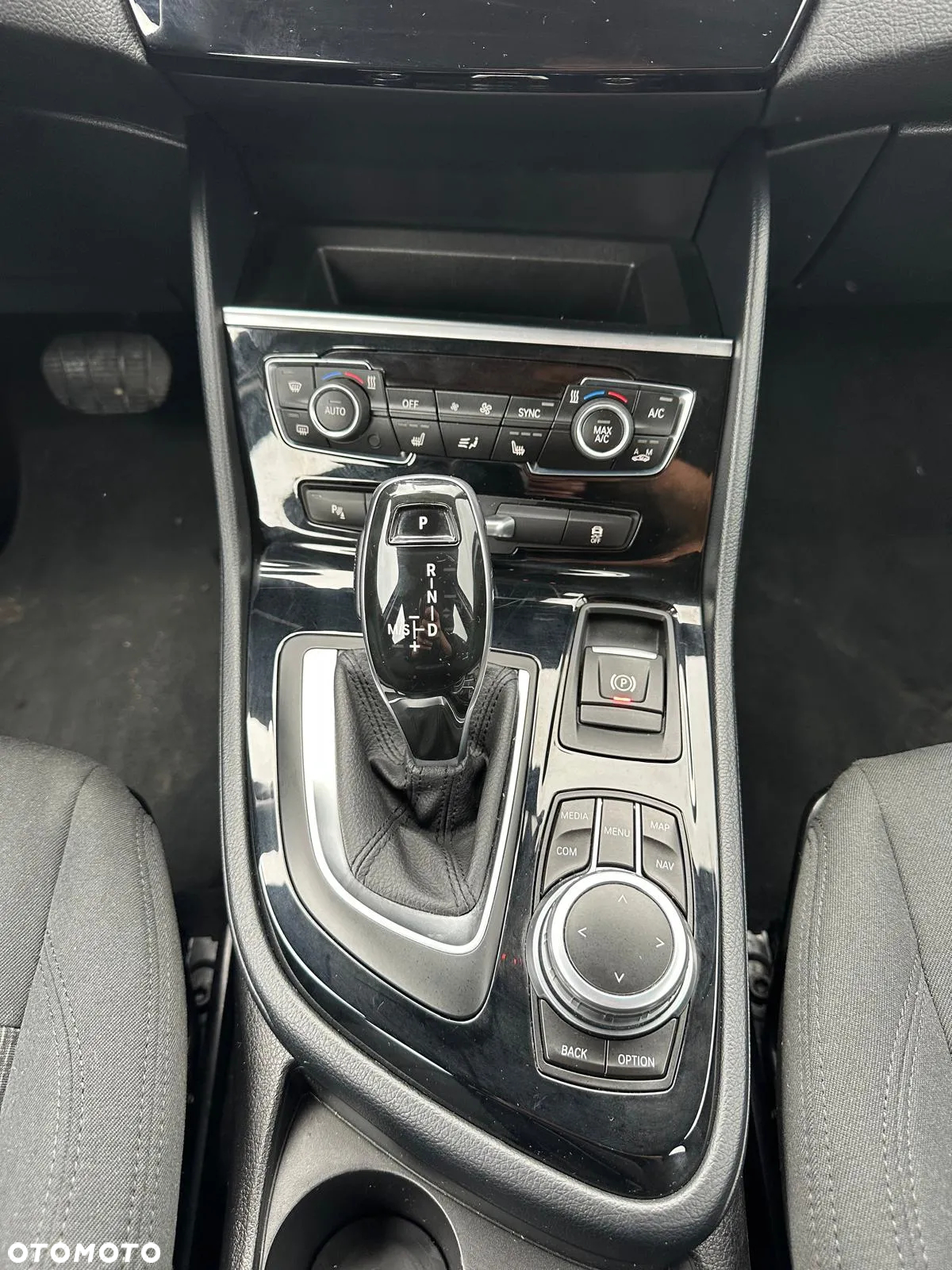 BMW Seria 2 220i Active Tourer Advantage - 12