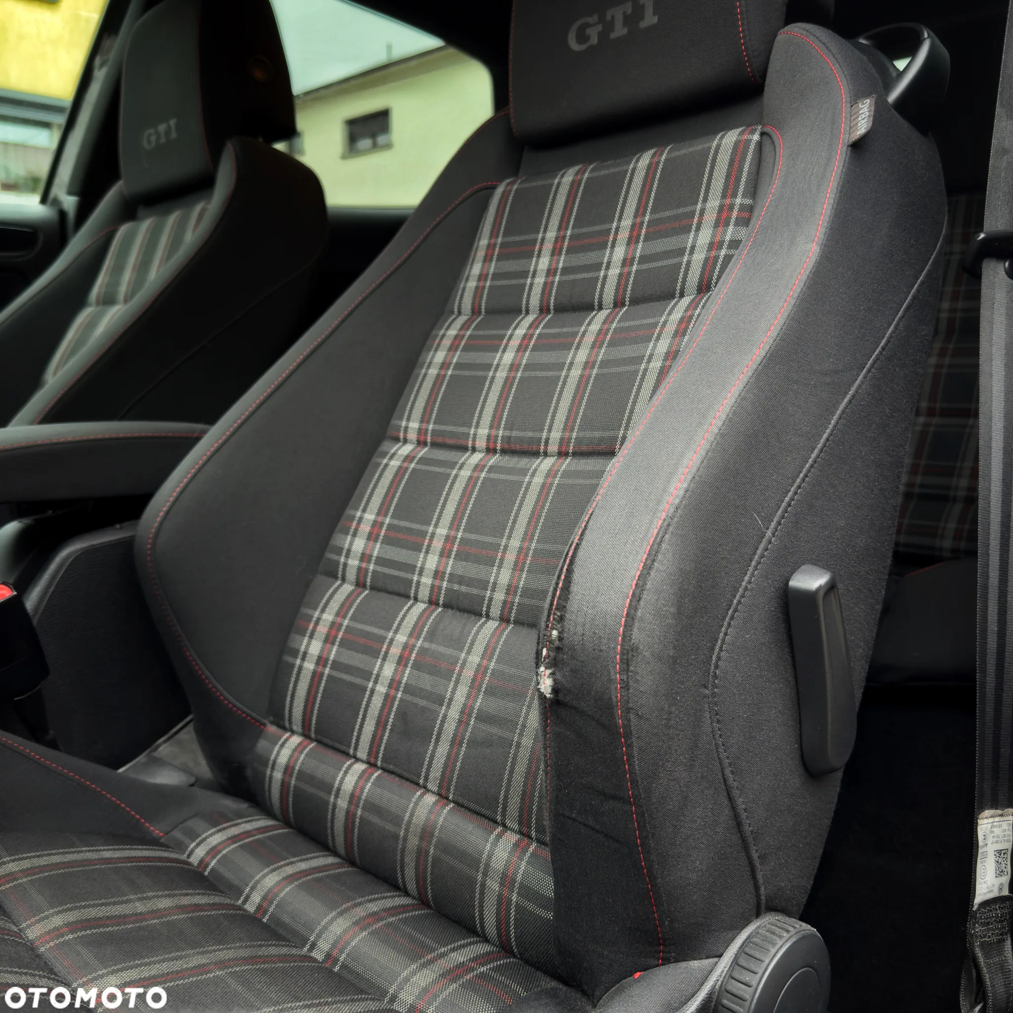 Volkswagen Golf 2.0 GTI DSG - 20