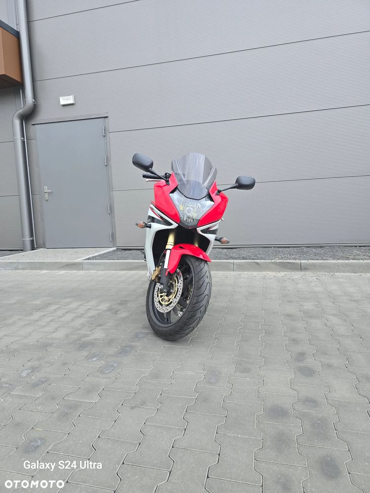 Honda CBR - 4