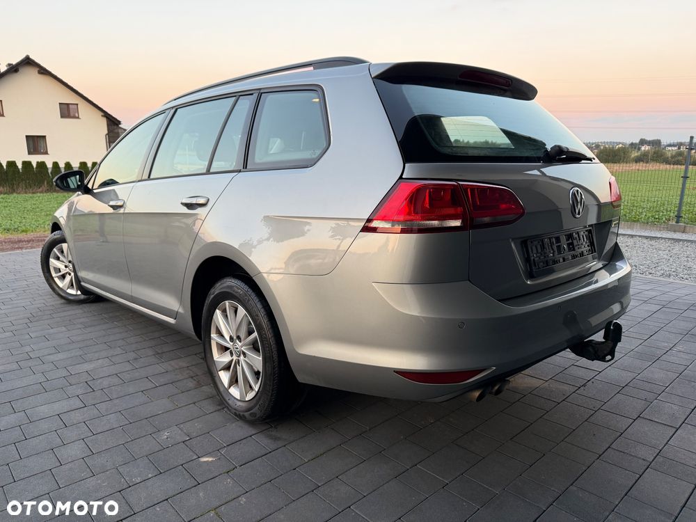 Volkswagen Golf - 8